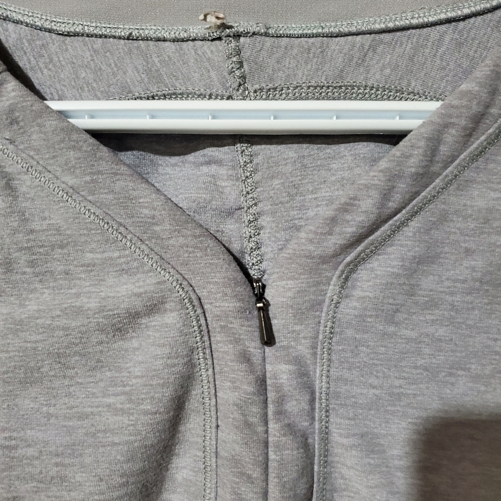Lululemon Women Running VNeck Longsleeve Lightweight Pullover Sweater Gray size4 - Picture 2 of 6